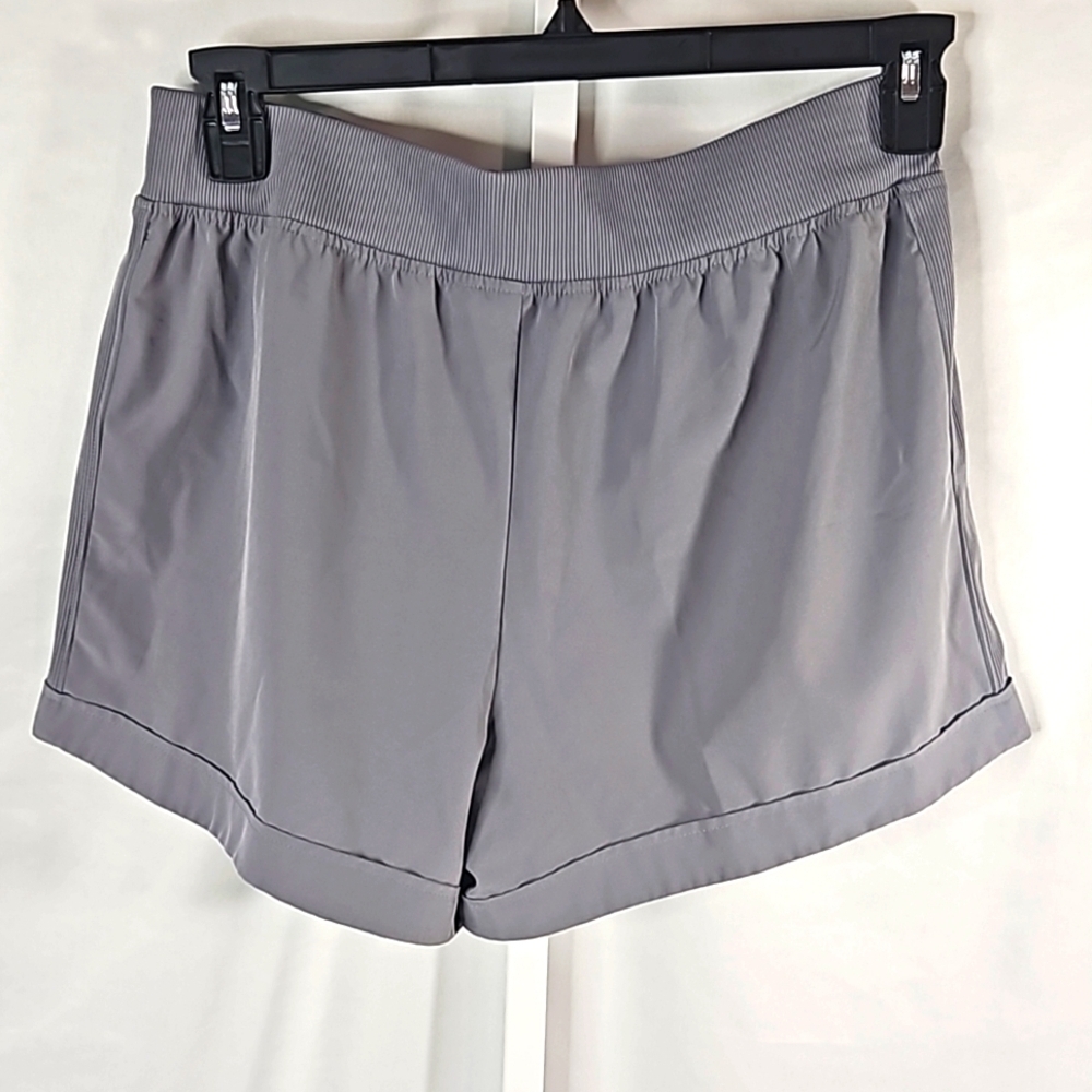 Reebok Womens Gray Athletic Shorts Size Medium - Picture 4 of 4